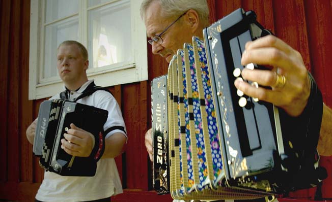 200408-07-4584
